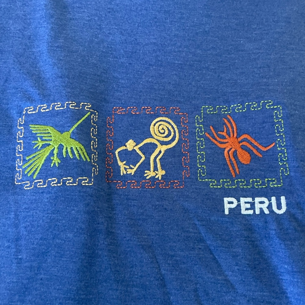 NWT Peru Embroidered short sleeve T-Shirt. Men size XL. 100%cotton‎